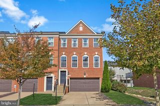 11366 SANDHURST PL, White Plains, MD 20695