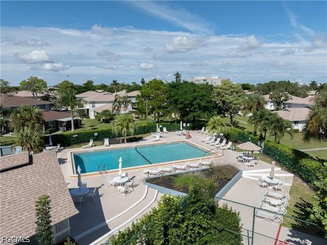 3277 Royal Canadian TRCE 3, Fort Myers, FL 33907