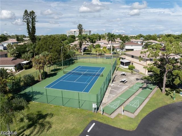 3277 Royal Canadian TRCE 3, Fort Myers, FL 33907