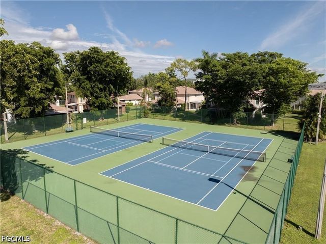 3277 Royal Canadian TRCE 3, Fort Myers, FL 33907