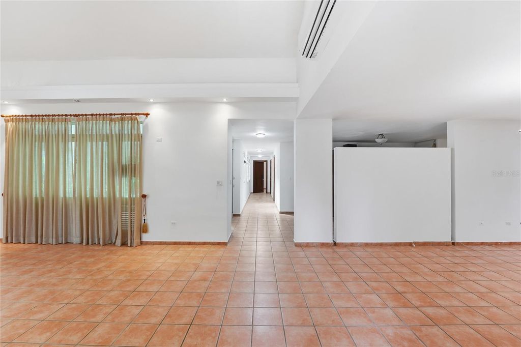 Image 20 of property listing at 182 DORADO BEACH EAST, Dorado, PR 00646