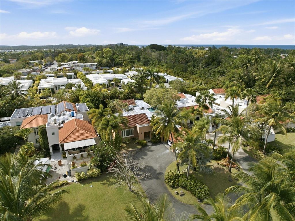 Image 23 of property listing at 182 DORADO BEACH EAST, Dorado, PR 00646