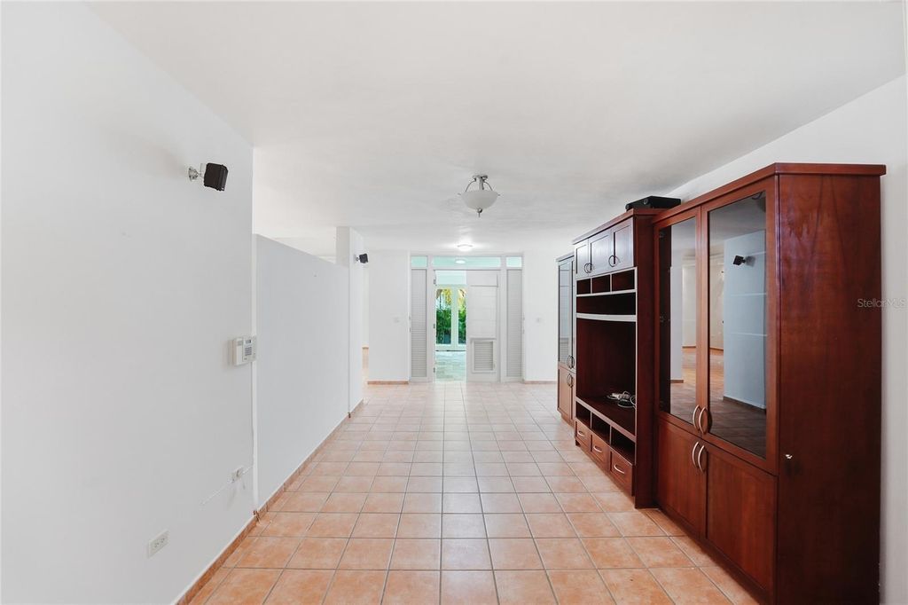 Image 7 of property listing at 182 DORADO BEACH EAST, Dorado, PR 00646