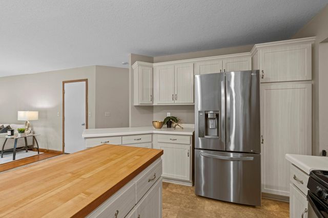11107 Rhode Island Avenue S, Bloomington, MN 55438