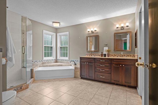11107 Rhode Island Avenue S, Bloomington, MN 55438
