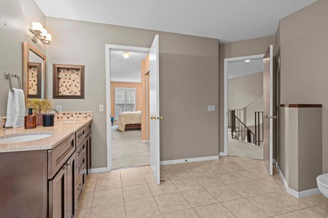 11107 Rhode Island Avenue S, Bloomington, MN 55438