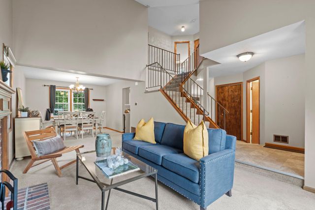 11107 Rhode Island Avenue S, Bloomington, MN 55438