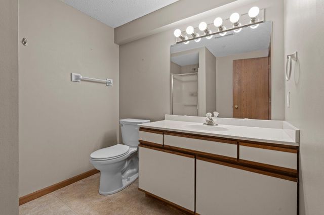 11107 Rhode Island Avenue S, Bloomington, MN 55438