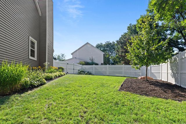 11107 Rhode Island Avenue S, Bloomington, MN 55438