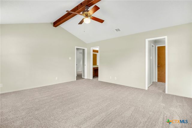 146 Twin Oak Road, Seguin, TX 78155