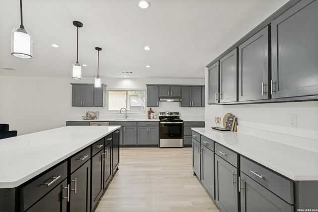 9030 MANSFIELD, San Antonio, TX 78251