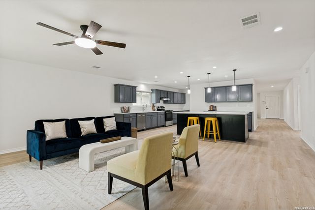 9030 MANSFIELD, San Antonio, TX 78251