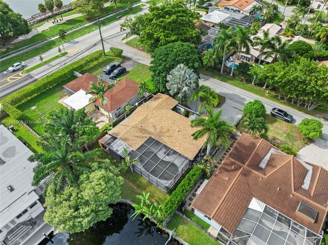 2010 NW 35th St, Oakland Park, FL 33309