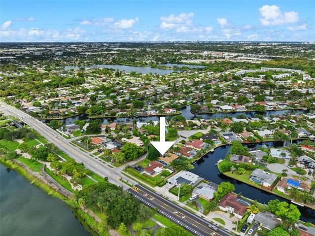 2010 NW 35th St, Oakland Park, FL 33309