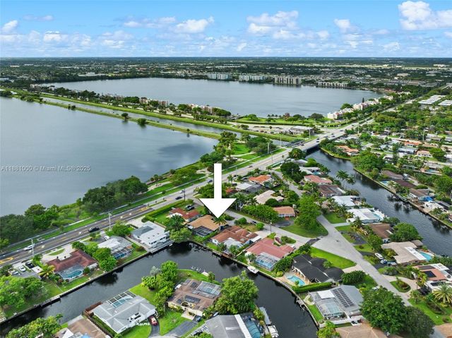 2010 NW 35th St, Oakland Park, FL 33309