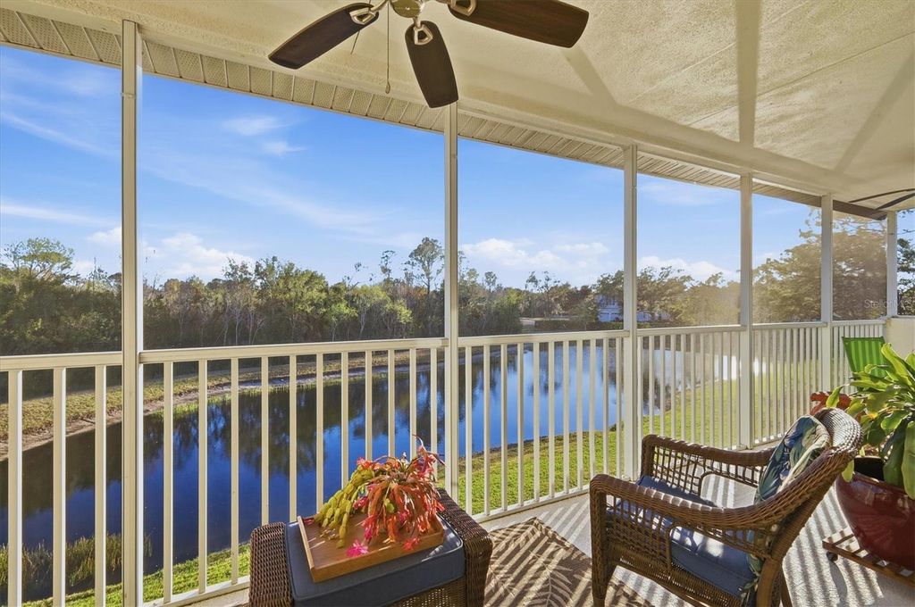 Image 2 of property listing at 7518 MARSH ORCHID CIRCLE 9-202, Bradenton, FL 34203