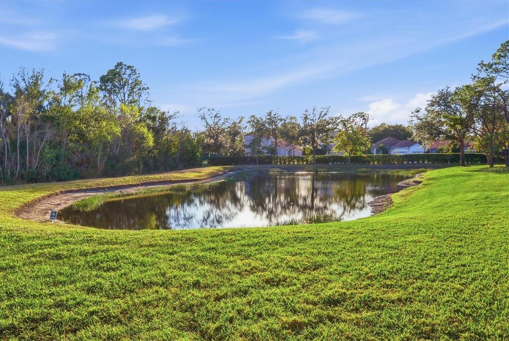 Image 12 of property listing at 7518 MARSH ORCHID CIRCLE 9-202, Bradenton, FL 34203