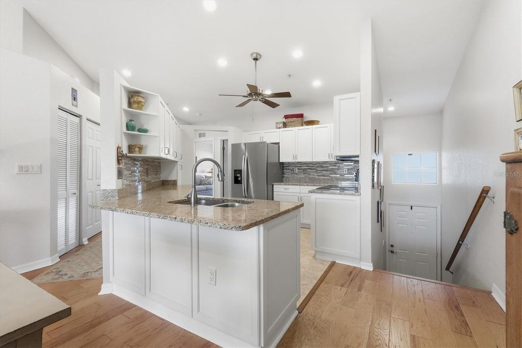 Image 17 of property listing at 7518 MARSH ORCHID CIRCLE 9-202, Bradenton, FL 34203