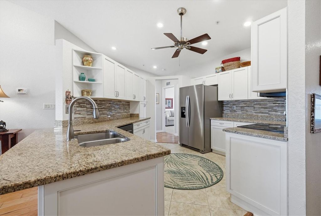 Image 18 of property listing at 7518 MARSH ORCHID CIRCLE 9-202, Bradenton, FL 34203