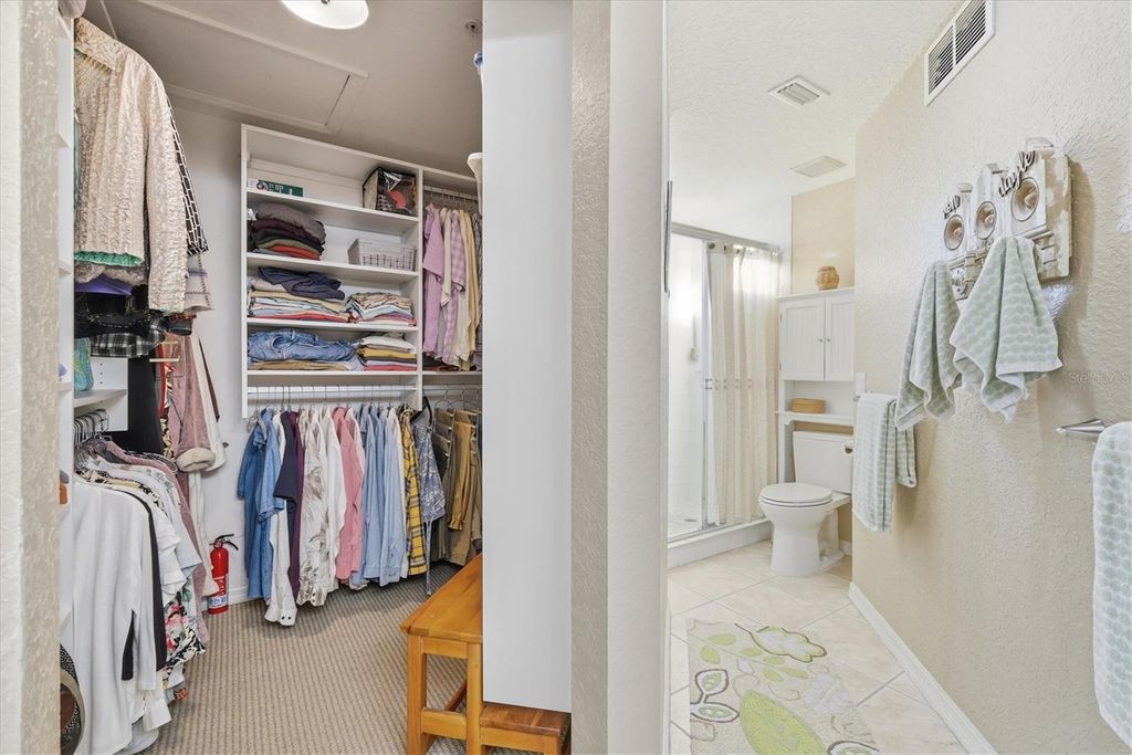 Image 22 of property listing at 7518 MARSH ORCHID CIRCLE 9-202, Bradenton, FL 34203