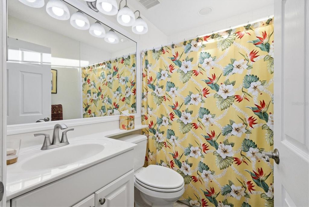 Image 26 of property listing at 7518 MARSH ORCHID CIRCLE 9-202, Bradenton, FL 34203