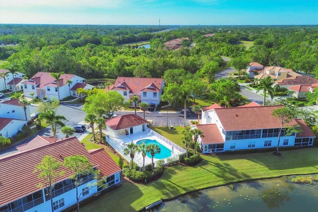 Image 36 of property listing at 7518 MARSH ORCHID CIRCLE 9-202, Bradenton, FL 34203