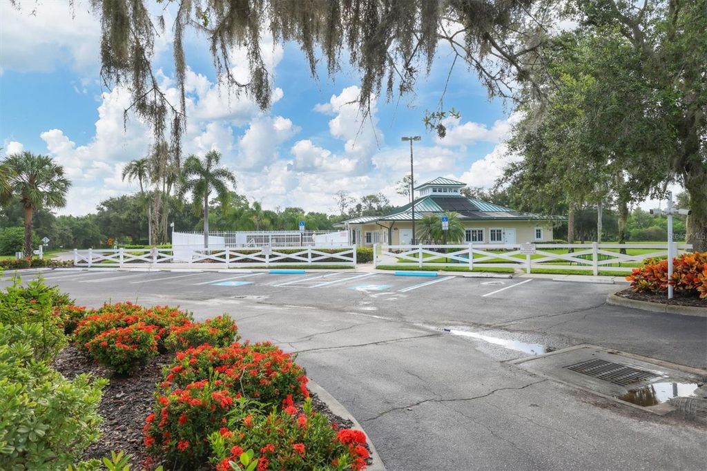 Image 39 of property listing at 7518 MARSH ORCHID CIRCLE 9-202, Bradenton, FL 34203