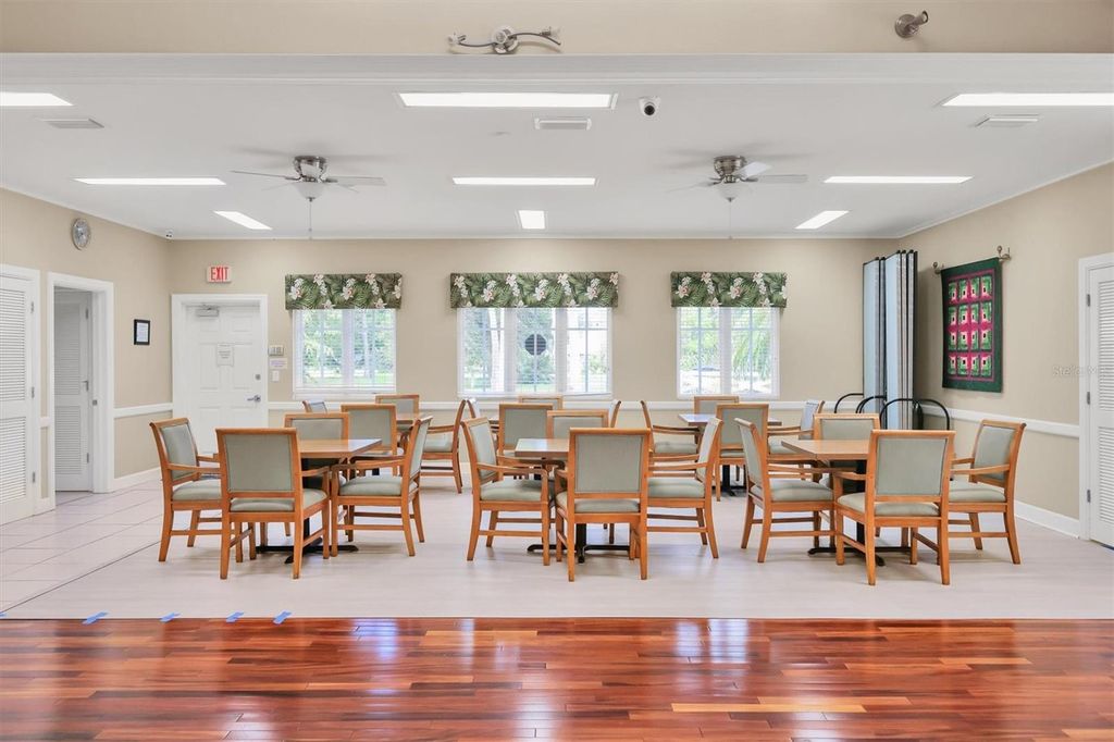 Image 42 of property listing at 7518 MARSH ORCHID CIRCLE 9-202, Bradenton, FL 34203