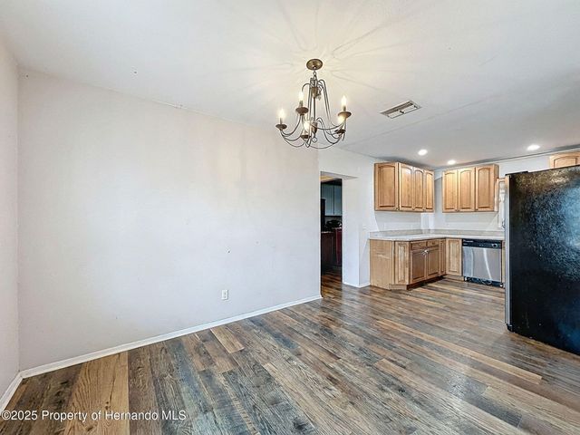 9421 Sunshine Grove Road, Brooksville, FL 34613