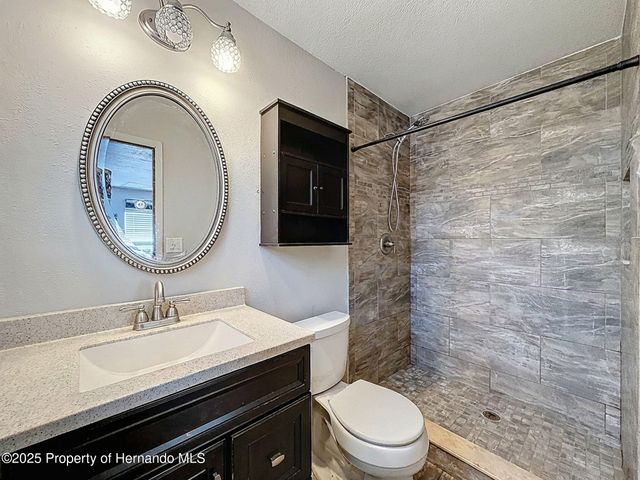 9421 Sunshine Grove Road, Brooksville, FL 34613