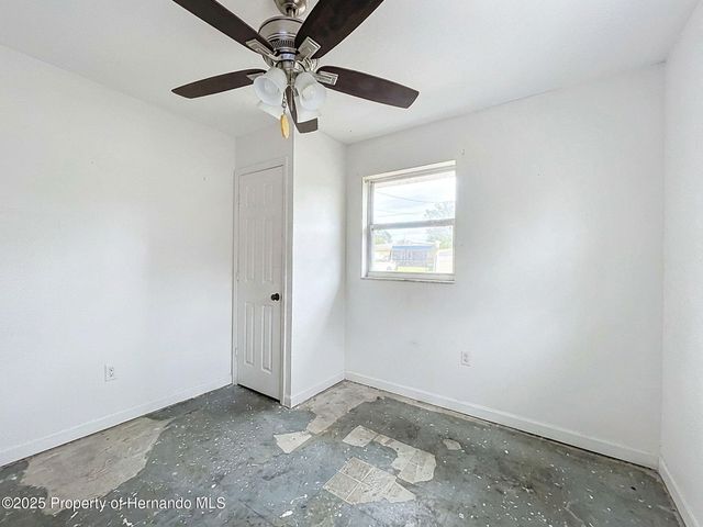 9421 Sunshine Grove Road, Brooksville, FL 34613