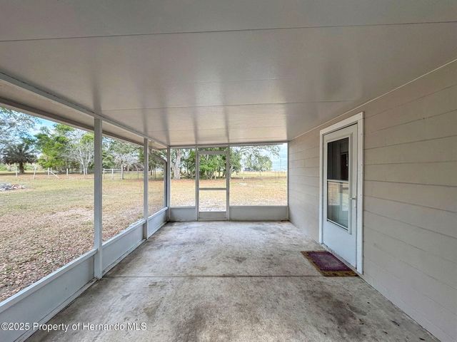 9421 Sunshine Grove Road, Brooksville, FL 34613