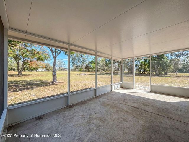 9421 Sunshine Grove Road, Brooksville, FL 34613