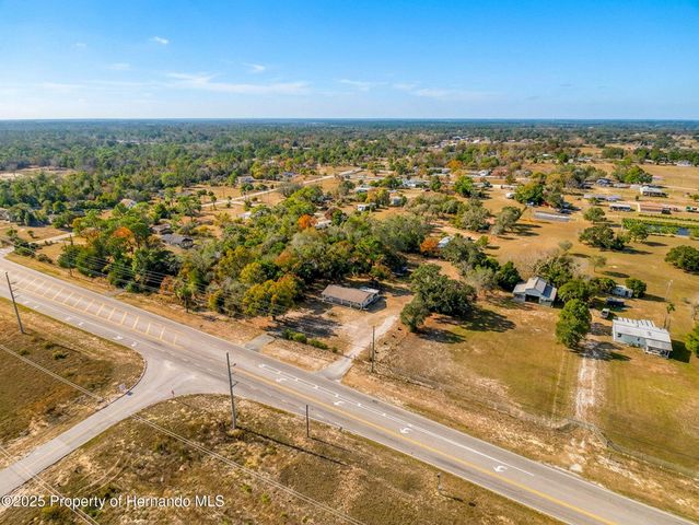 9421 Sunshine Grove Road, Brooksville, FL 34613