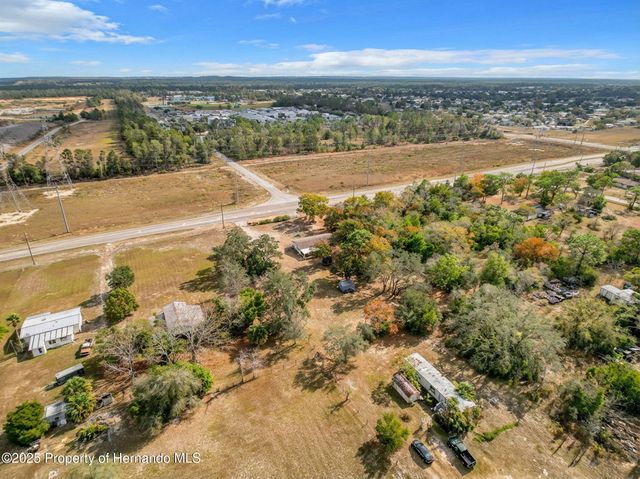 9421 Sunshine Grove Road, Brooksville, FL 34613