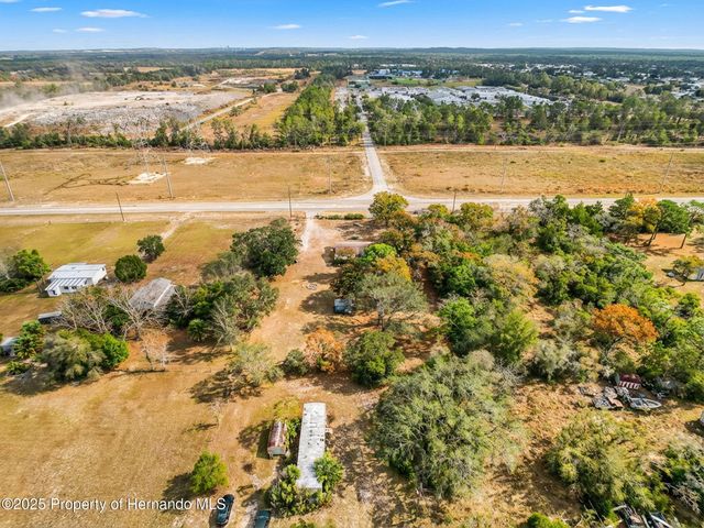 9421 Sunshine Grove Road, Brooksville, FL 34613