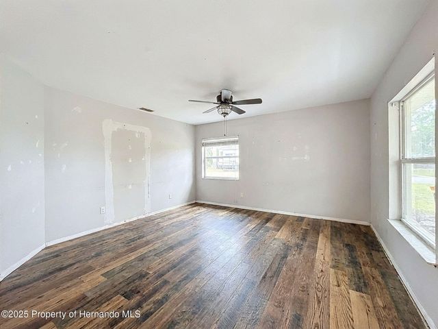 9421 Sunshine Grove Road, Brooksville, FL 34613