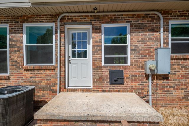 2765 S Lafayette Street, Shelby, NC 28152