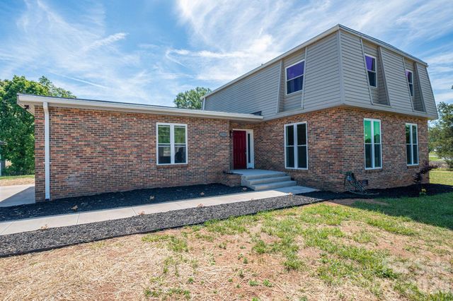 2765 S Lafayette Street, Shelby, NC 28152