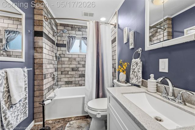 3368 Clyde Drive, Burtchville Township, MI 48059