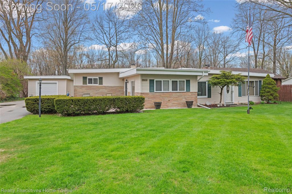 3368 Clyde Drive, Burtchville Township, MI 48059