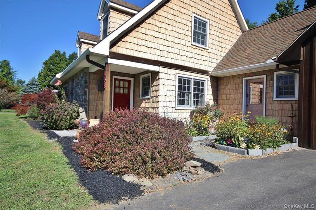 138 Round Hill Road, Montgomery, NY 12586