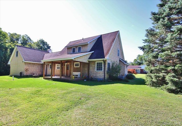 138 Round Hill Road, Montgomery, NY 12586
