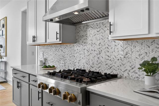 512 Cedar Crest Circle, Woodstock, GA 30188