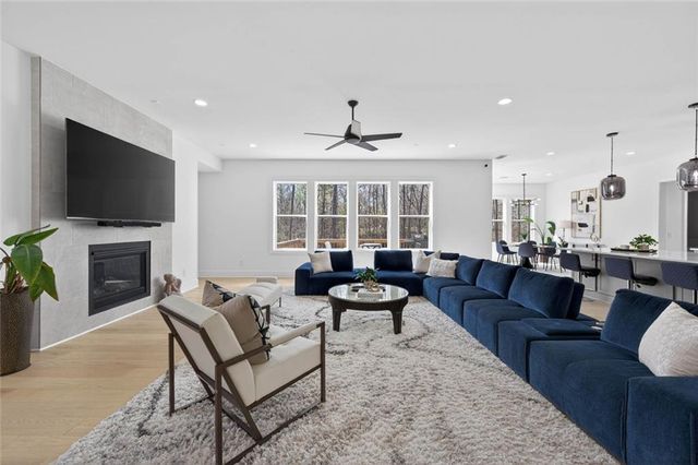 512 Cedar Crest Circle, Woodstock, GA 30188