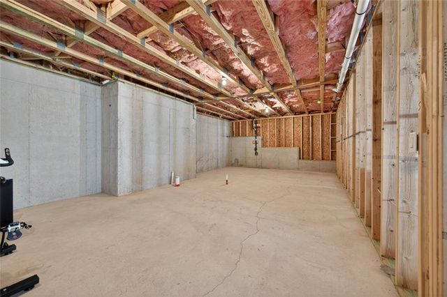 512 Cedar Crest Circle, Woodstock, GA 30188