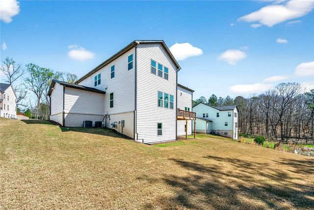 512 Cedar Crest Circle, Woodstock, GA 30188