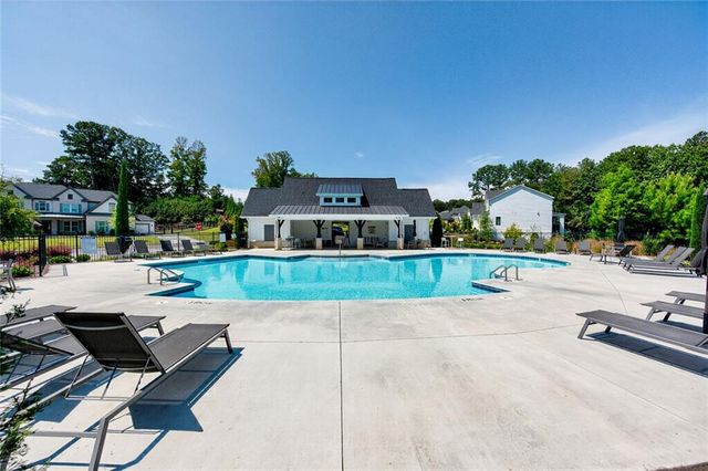 512 Cedar Crest Circle, Woodstock, GA 30188