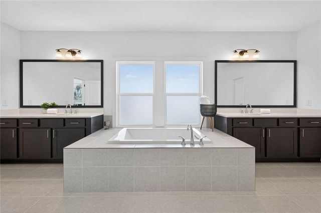 512 Cedar Crest Circle, Woodstock, GA 30188