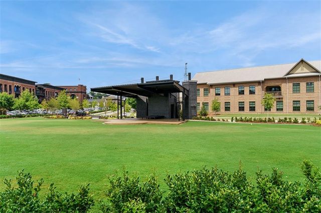 512 Cedar Crest Circle, Woodstock, GA 30188